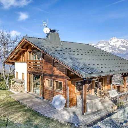 Maison *